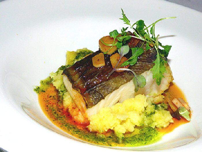 abbinamento branzino e pinot grigio